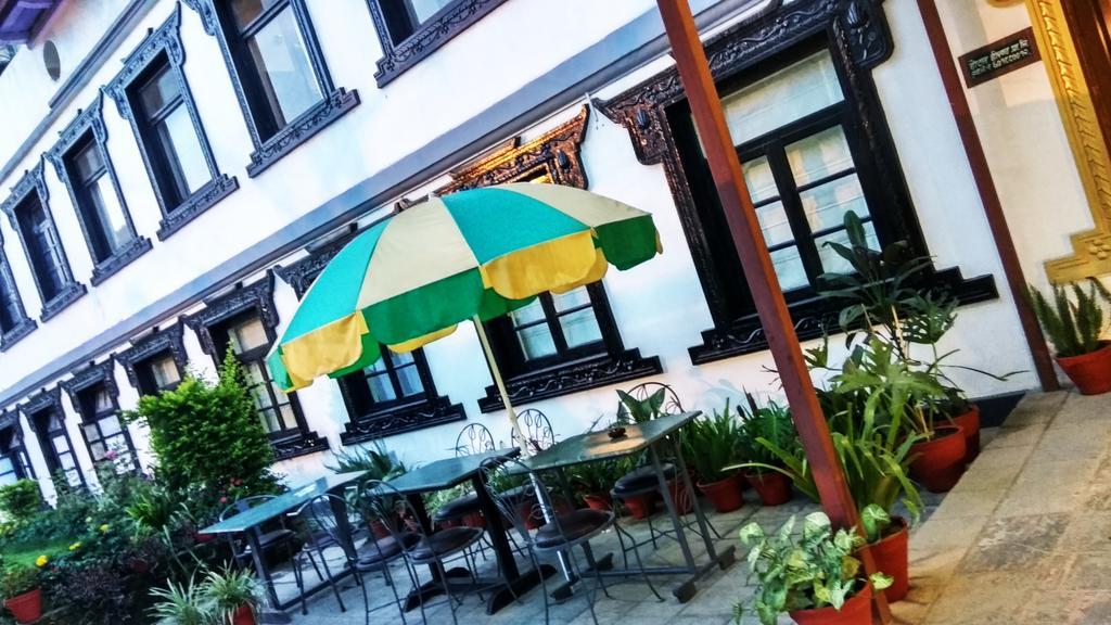 Hotel Heranya Katmandú Exterior foto