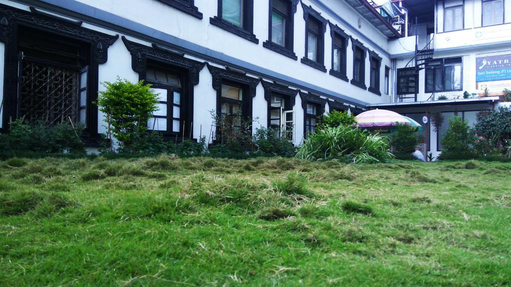 Hotel Heranya Katmandú Exterior foto
