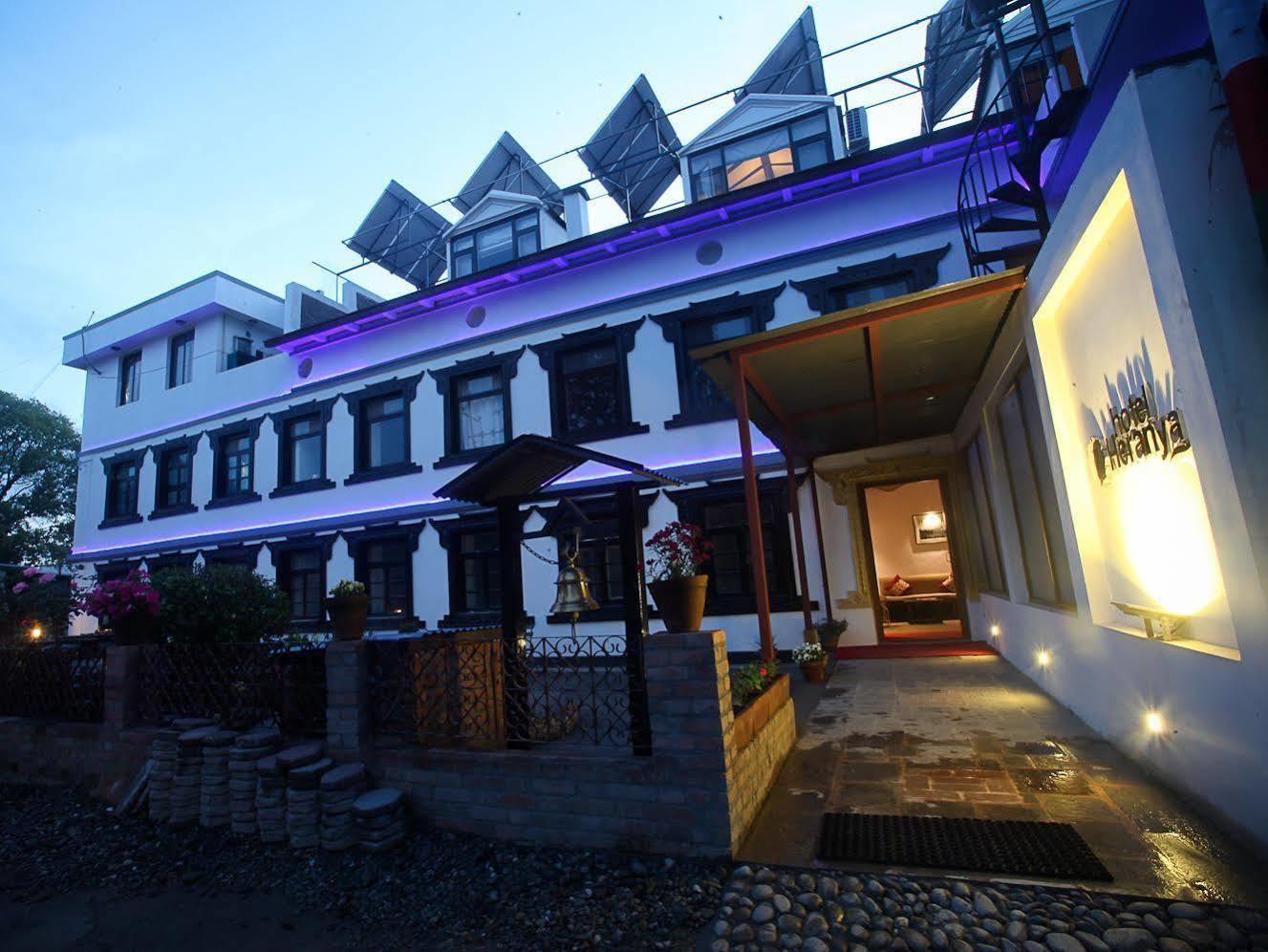 Hotel Heranya Katmandú Exterior foto